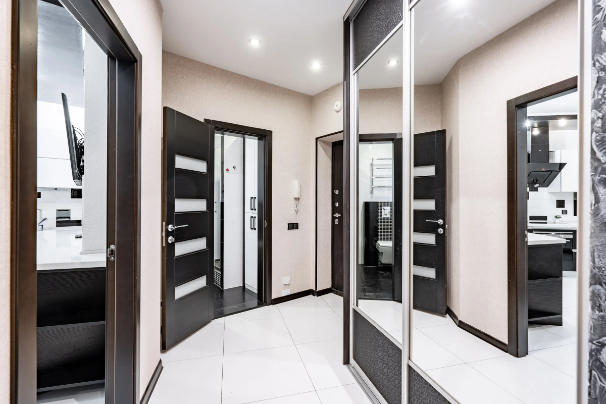 Апартаменты с балконом на Скрыганова