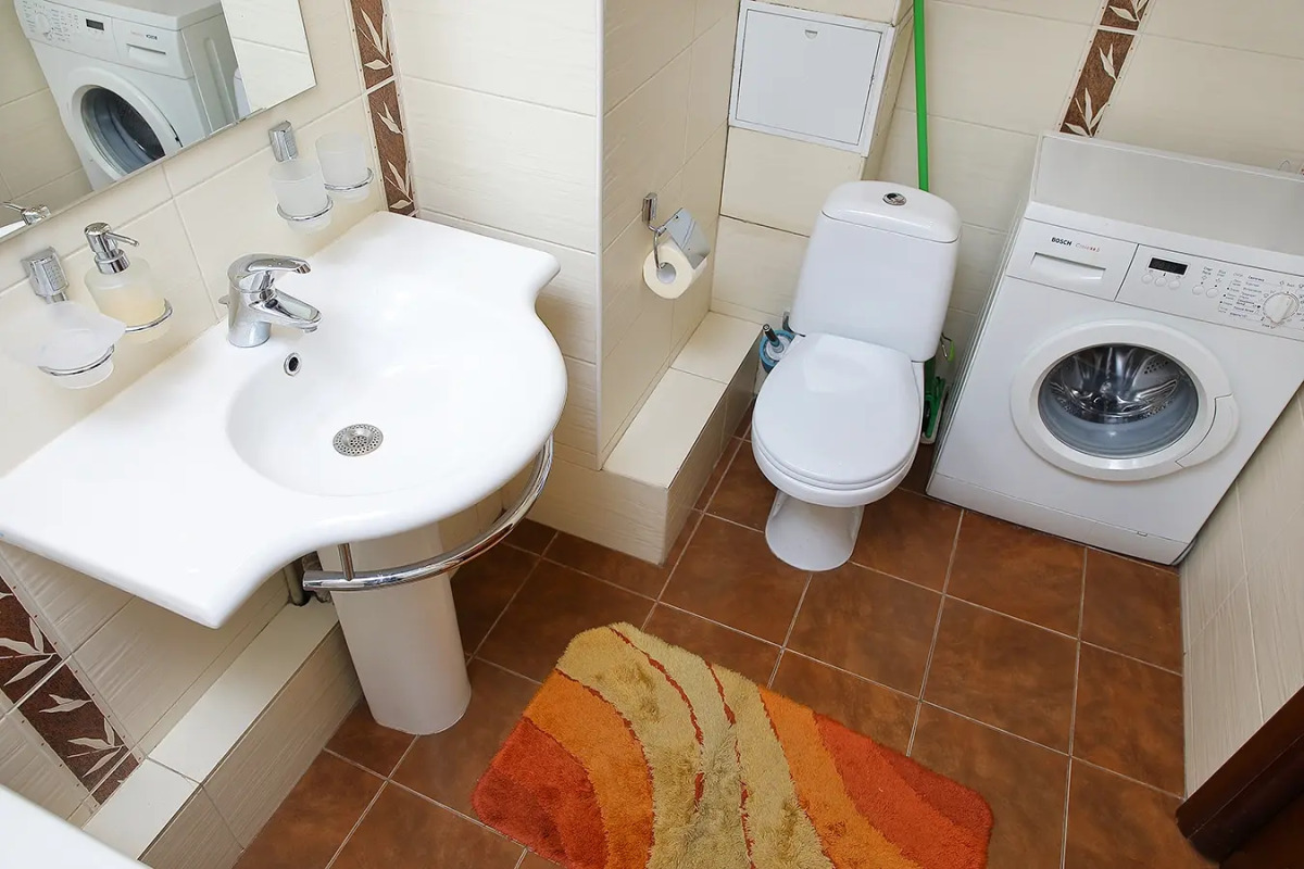 Квартира Двухкомнатная в тихом зеленом дворике