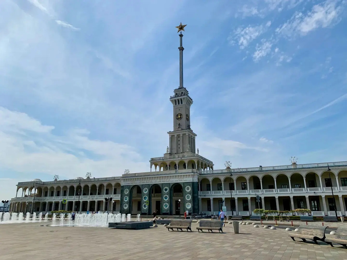 Апартаменты Двухуровневая студия с двумя санузлами в парке