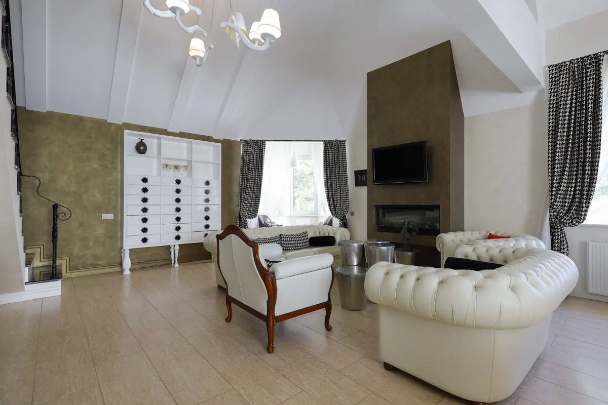 Квартира 2 уровня на Аптечной