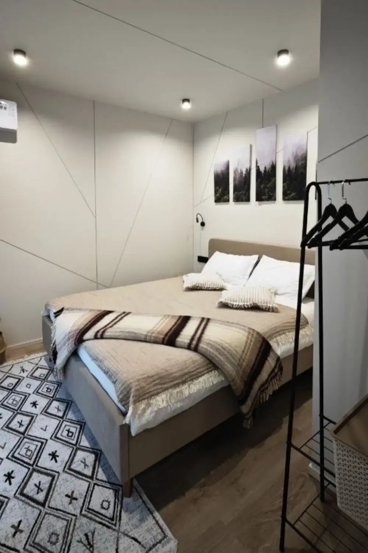 Частный дом с камином и потрясающим видом на лес