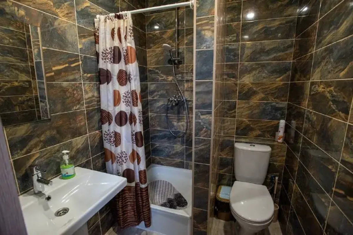 Хостел Живи и Путешествуй