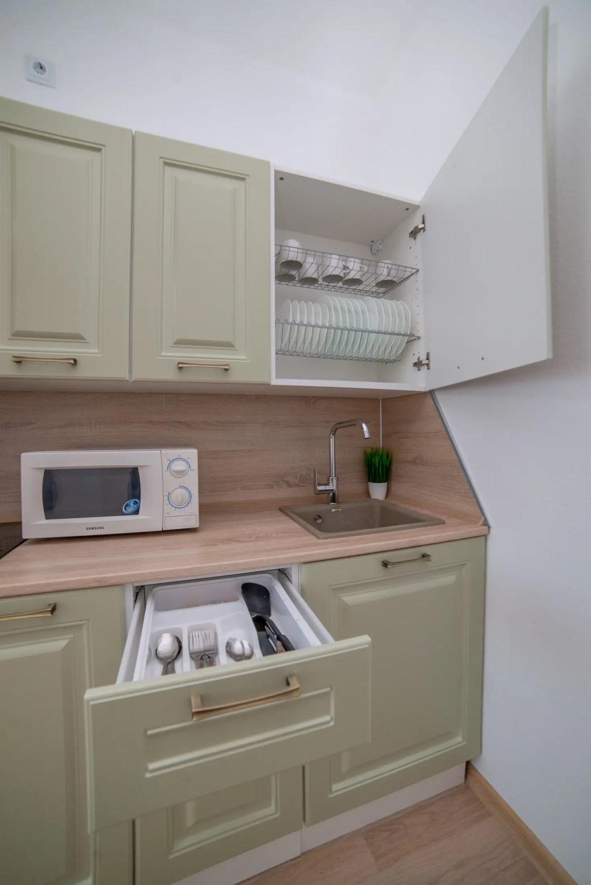 Апартаменты Сурикова 63