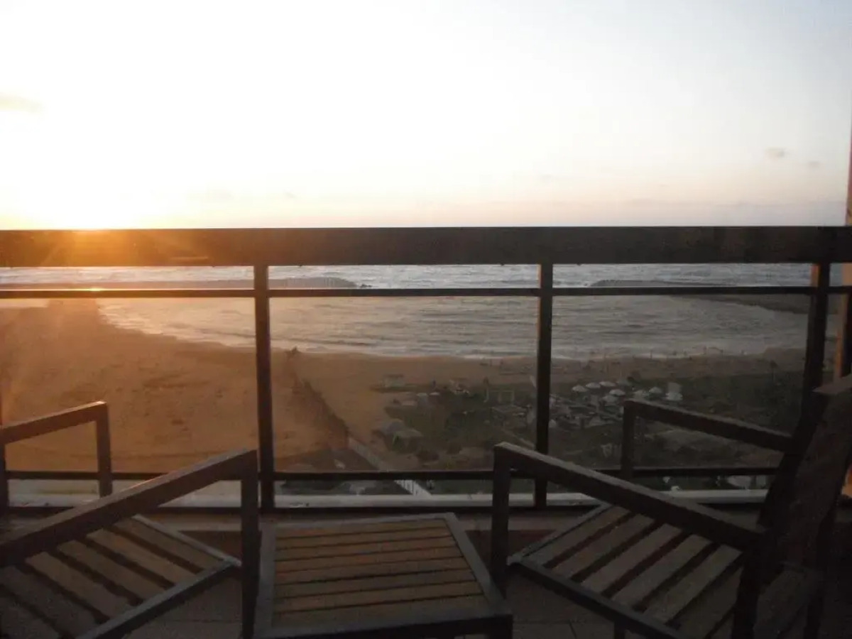 Отель Plaza Hotel Alexandria