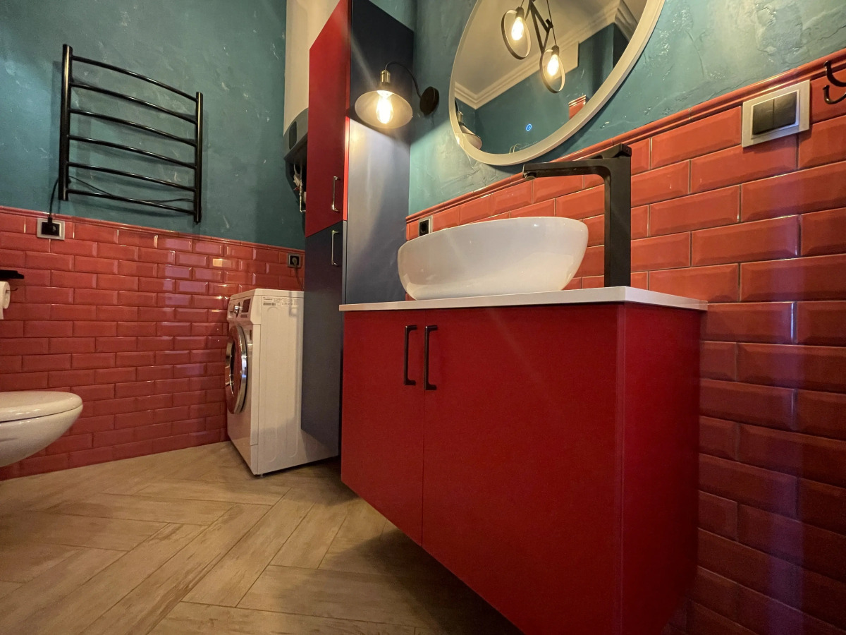 Квартира трёхкомнатная с прямым видом на море