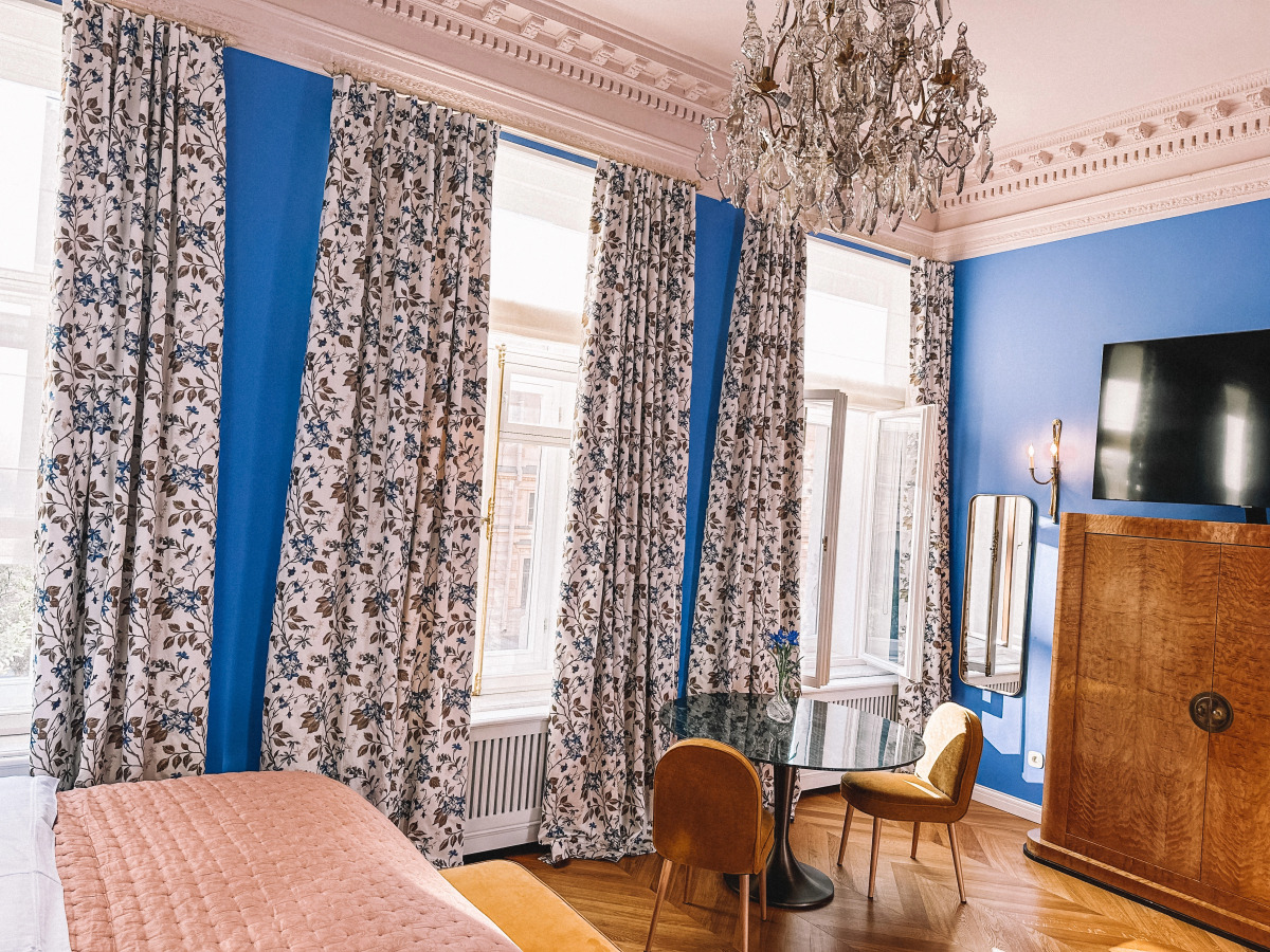 Апартаменты Эксклюзивная квартира Уголок Парижа