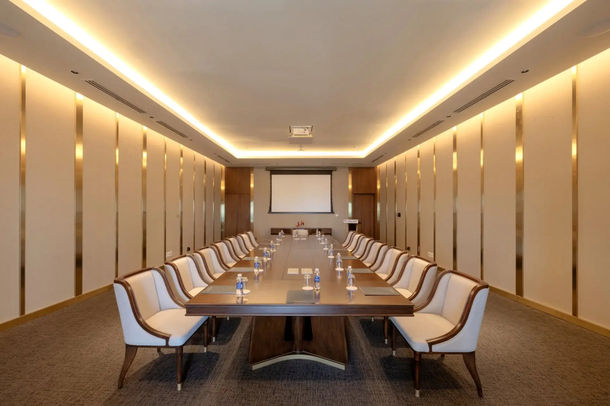 Курортный Отель Wyndham Grand KN Paradise Cam Ranh