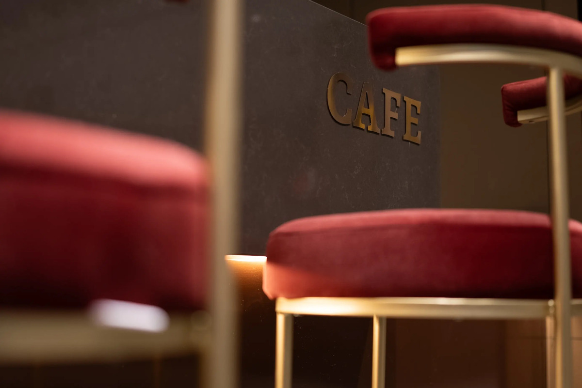 Отель Golden River By Continent Collection