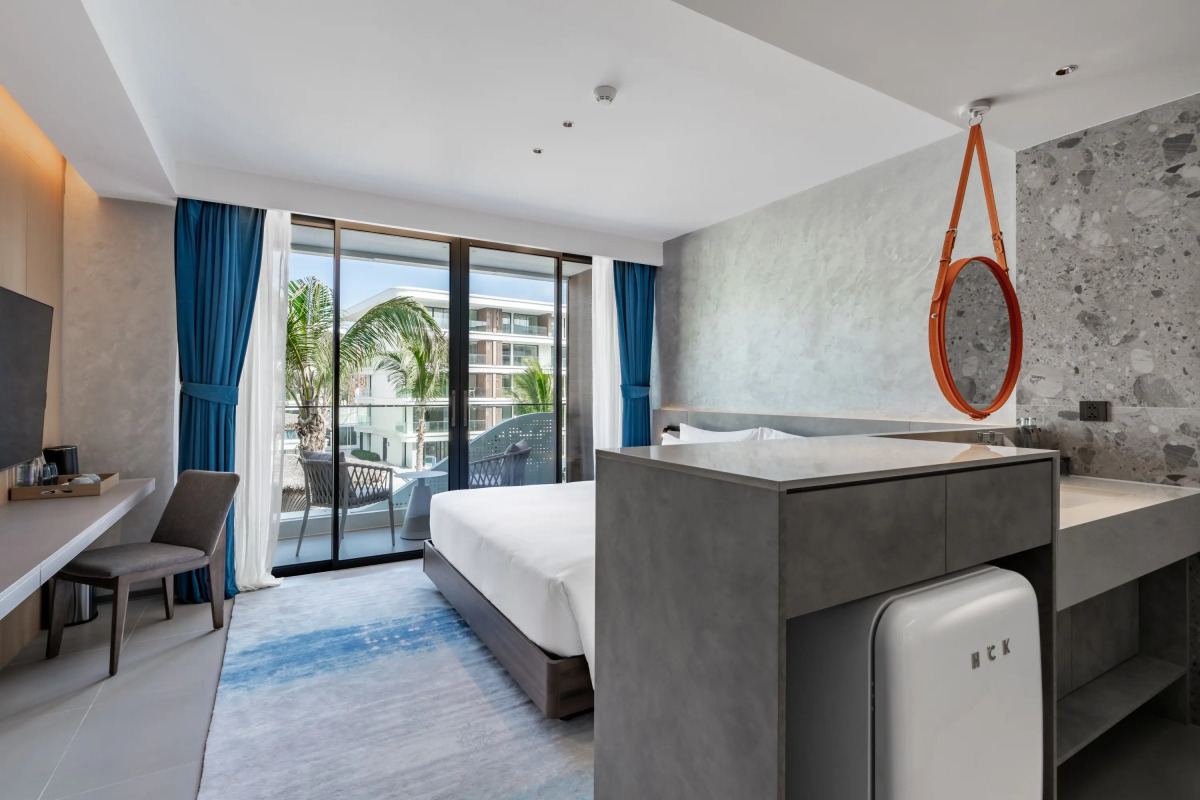 Курортный Отель Kora Beach Resort Phuket