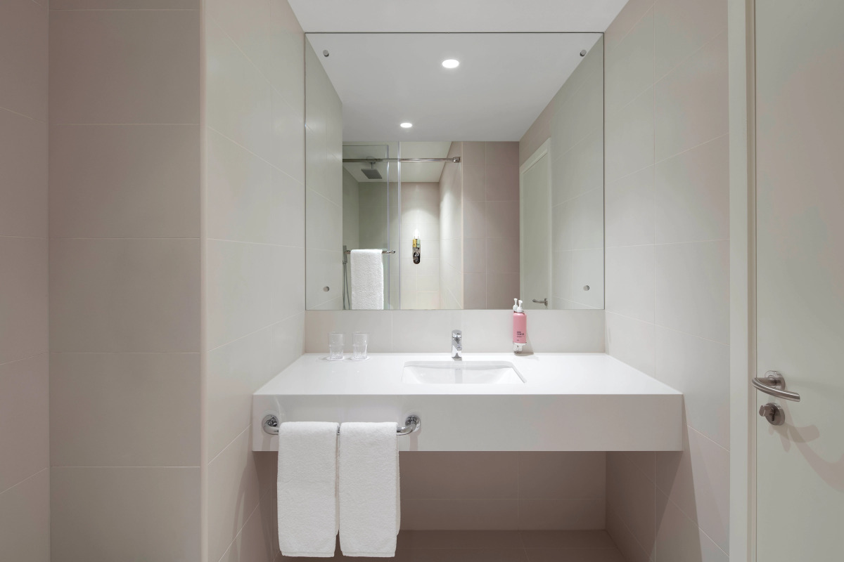 Отель Rove Dubai Marina