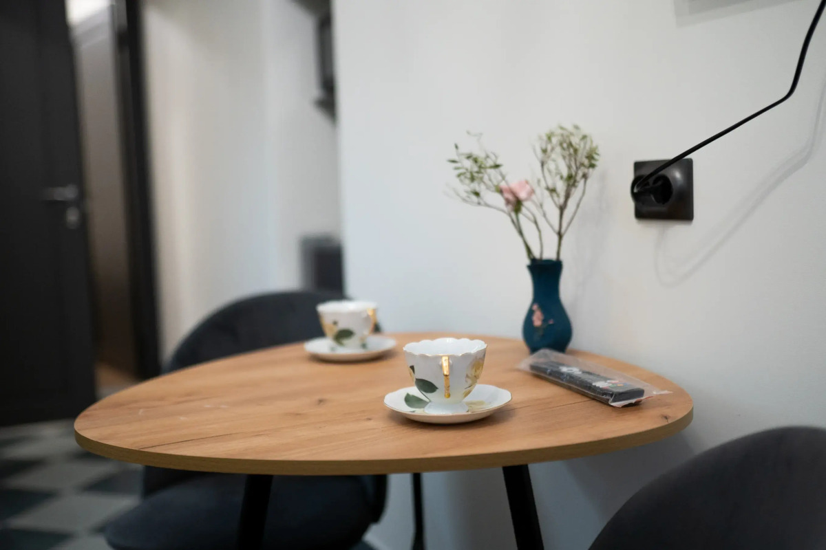 Отель Двенадцать