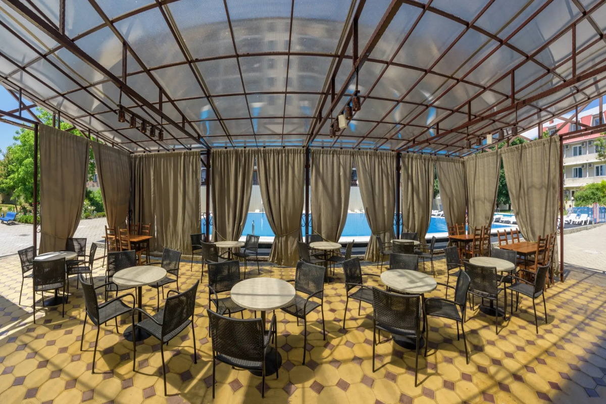 Отель Чёрное море (корпуса 1 и 2)