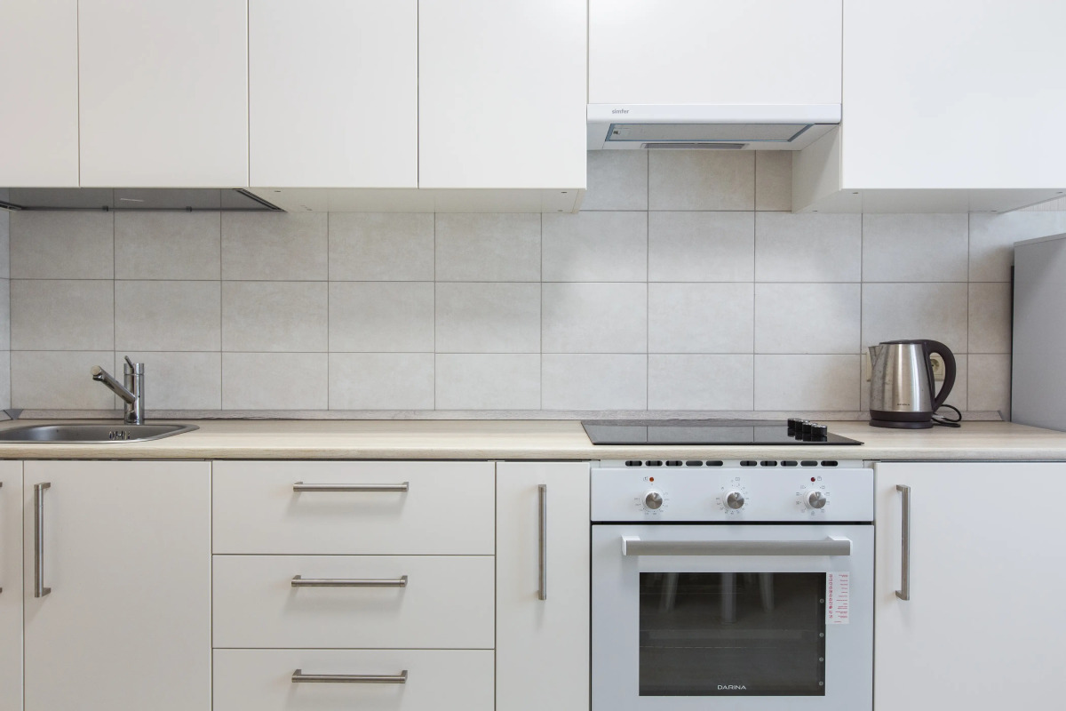 1b  Krasnogrskij 46 Apartments