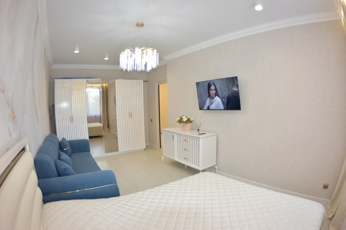 Квартира Дизайнерская Евротрешка на Мира 5 В