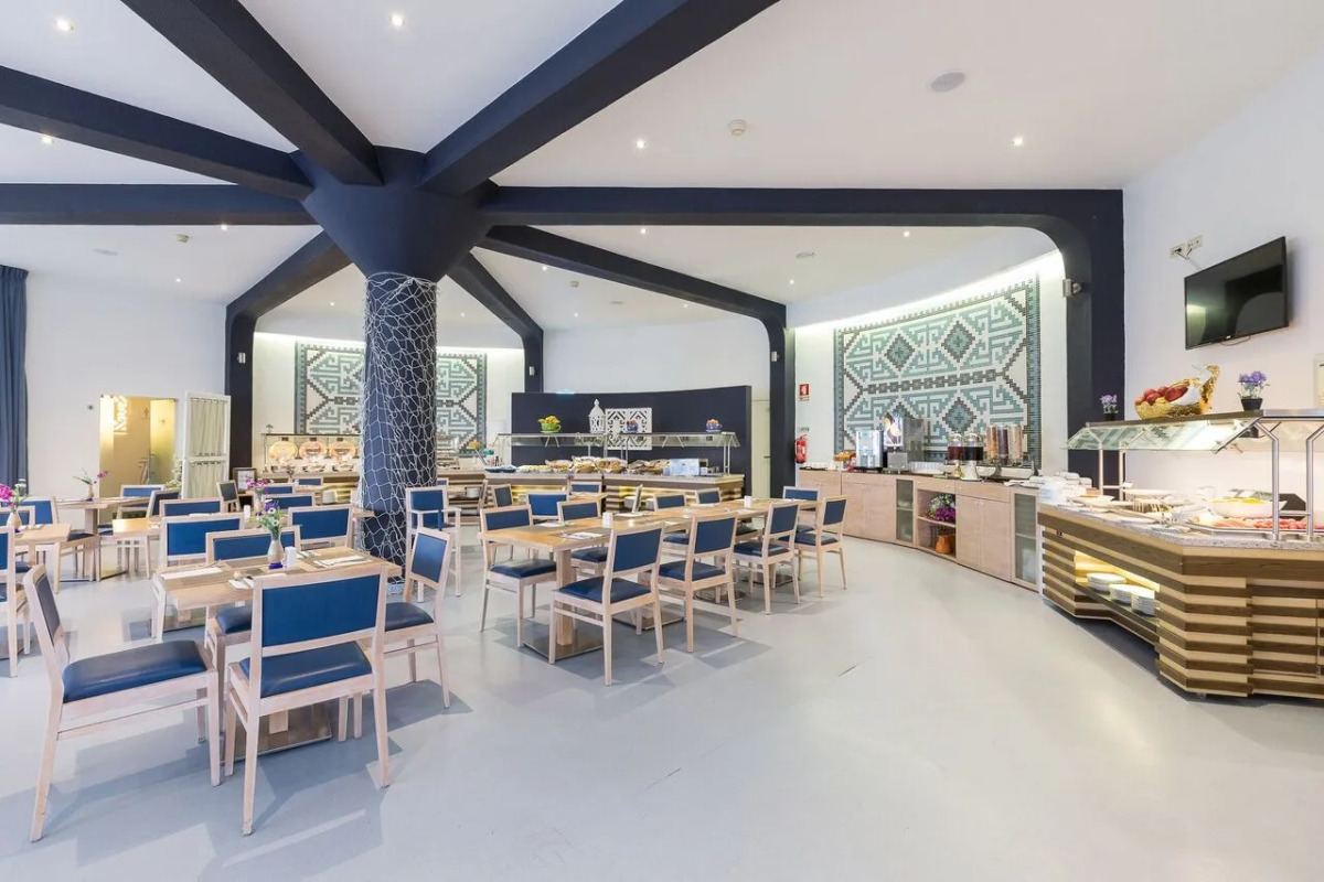 Апарт-Отель Grand Muthu Oura View Beach Club