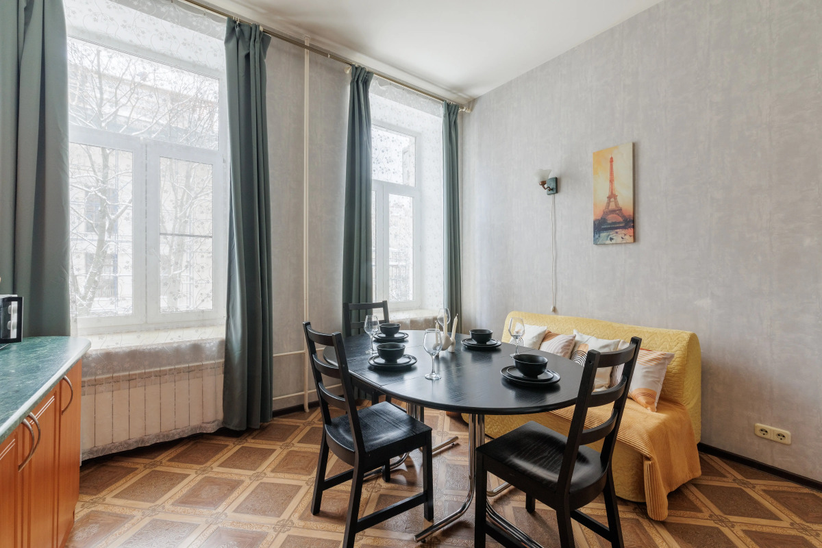 Апартаменты у Казанского Собора DereMRents ДереМРентс