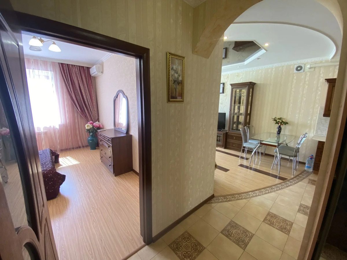 Апартаменты 201 Колхозная 9