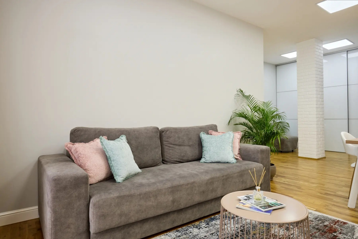 Апартаменты ЕвроУют Просторные трехкомнатные недалеко от центра