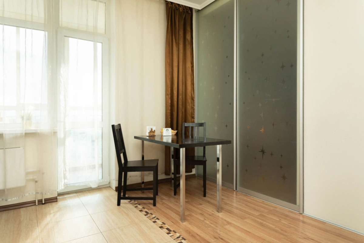 1-к апартаменты Этажидейли на Шевченко 20