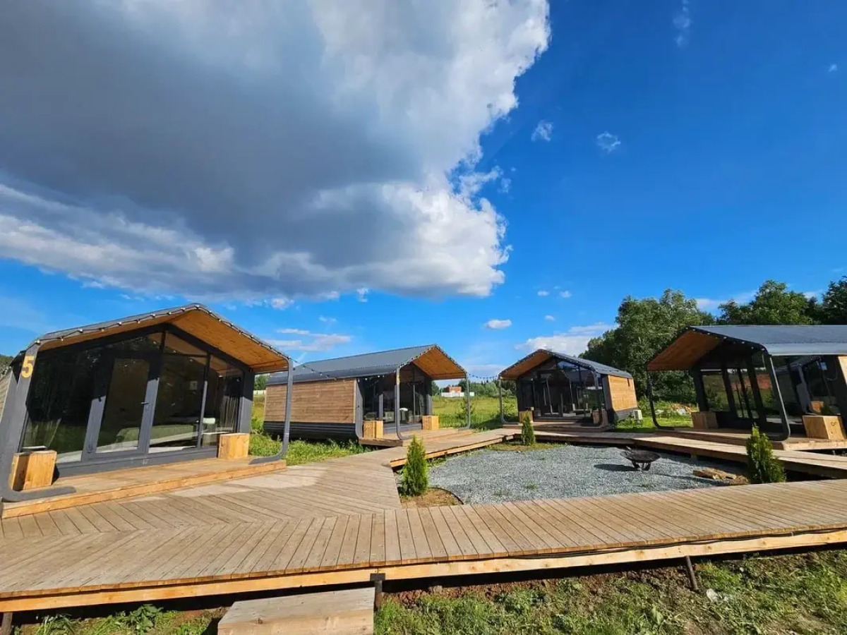 Глэмпинг Biathlon Village