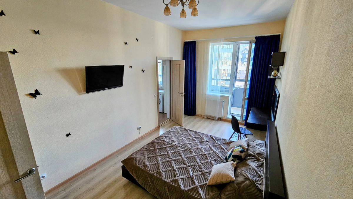 Квартира Большая евротрешка 80кв с двумя санузлами и огромной лоджией