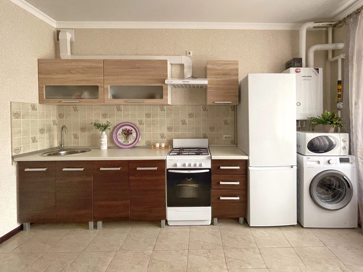 Двухкомнатные Апартаменты Люкс  на 9 человек в курортной зоне Ессентуков