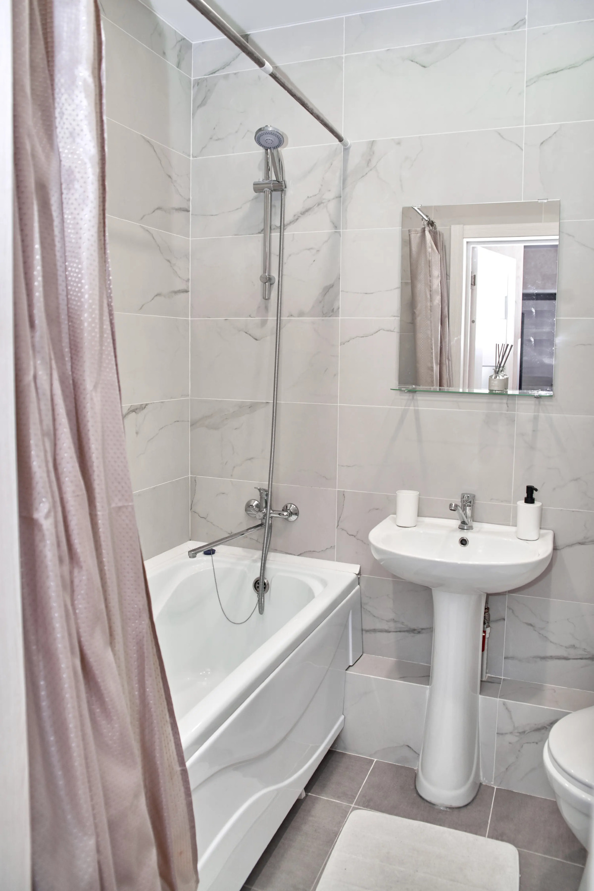 Апартаменты VIAHOME на Толстого