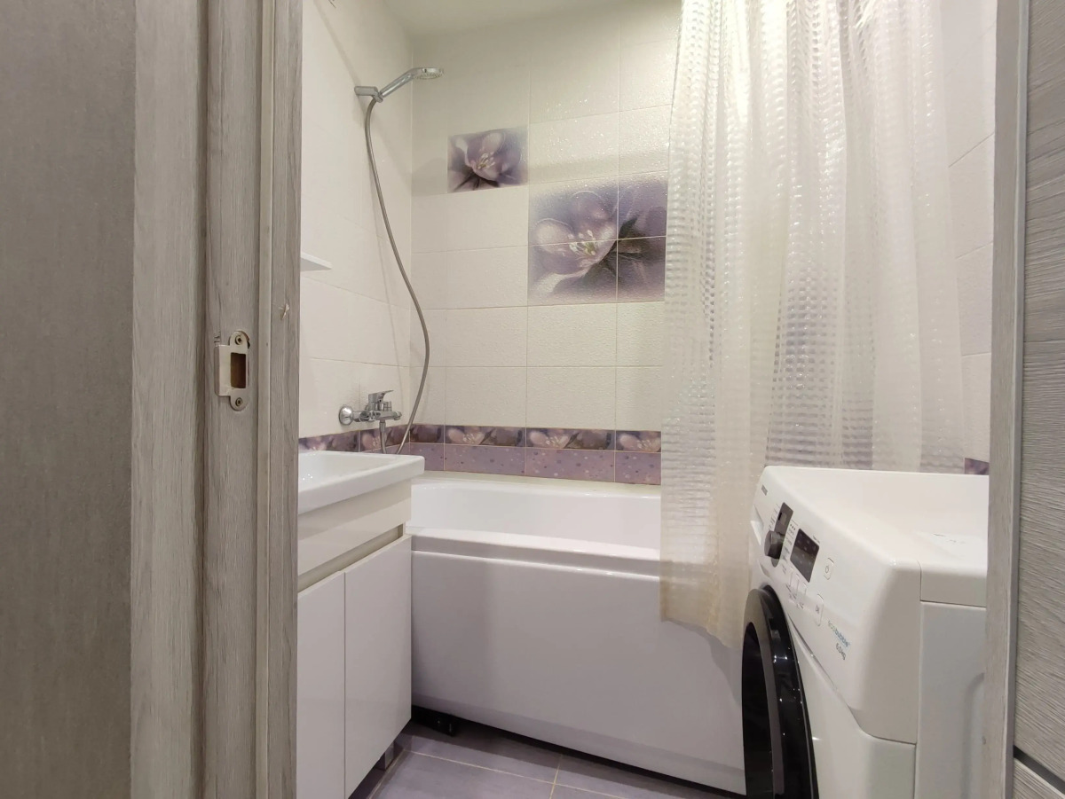 Квартира 2-комнатная в Омске на Крупской 12