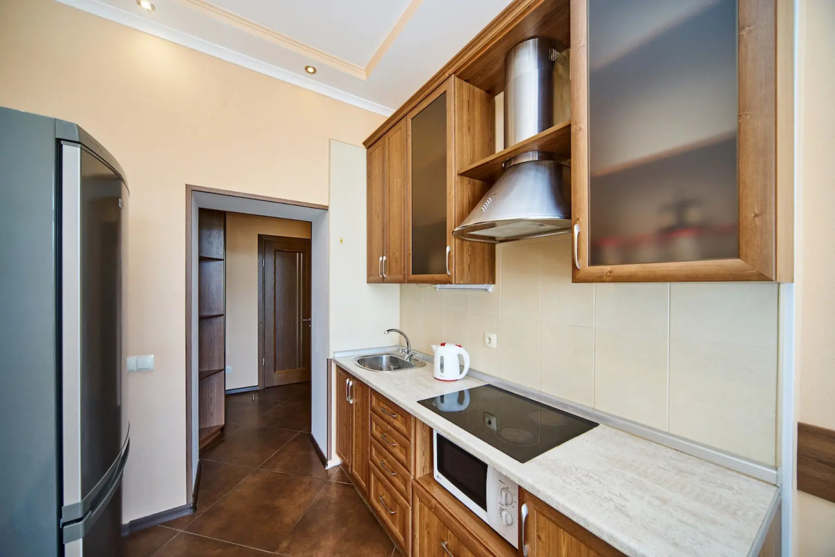 Двухуровневые апартаменты у моря на Античном