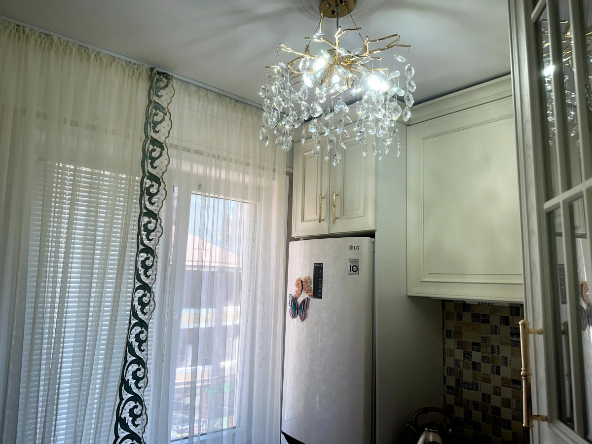 Апартаменты "Эленика" Двухкомнатные в Махачкале с видом на озеро