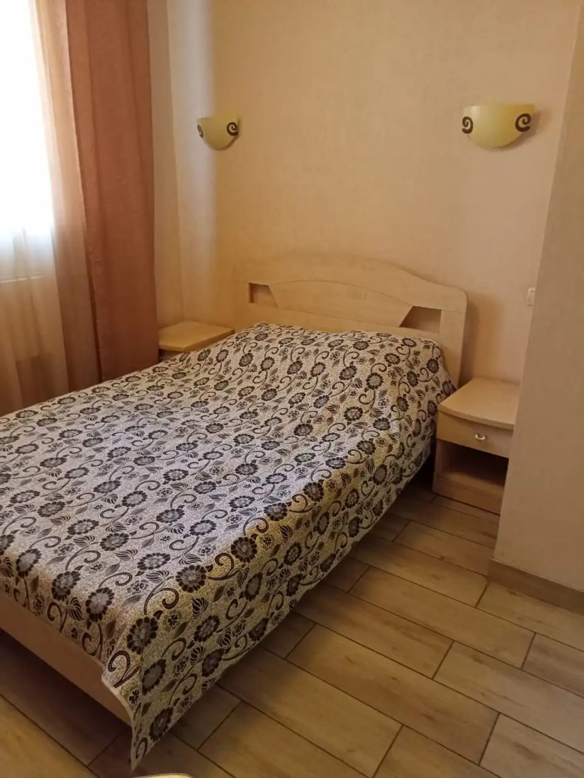 Мини-отель Золотое крыло Ленина 51