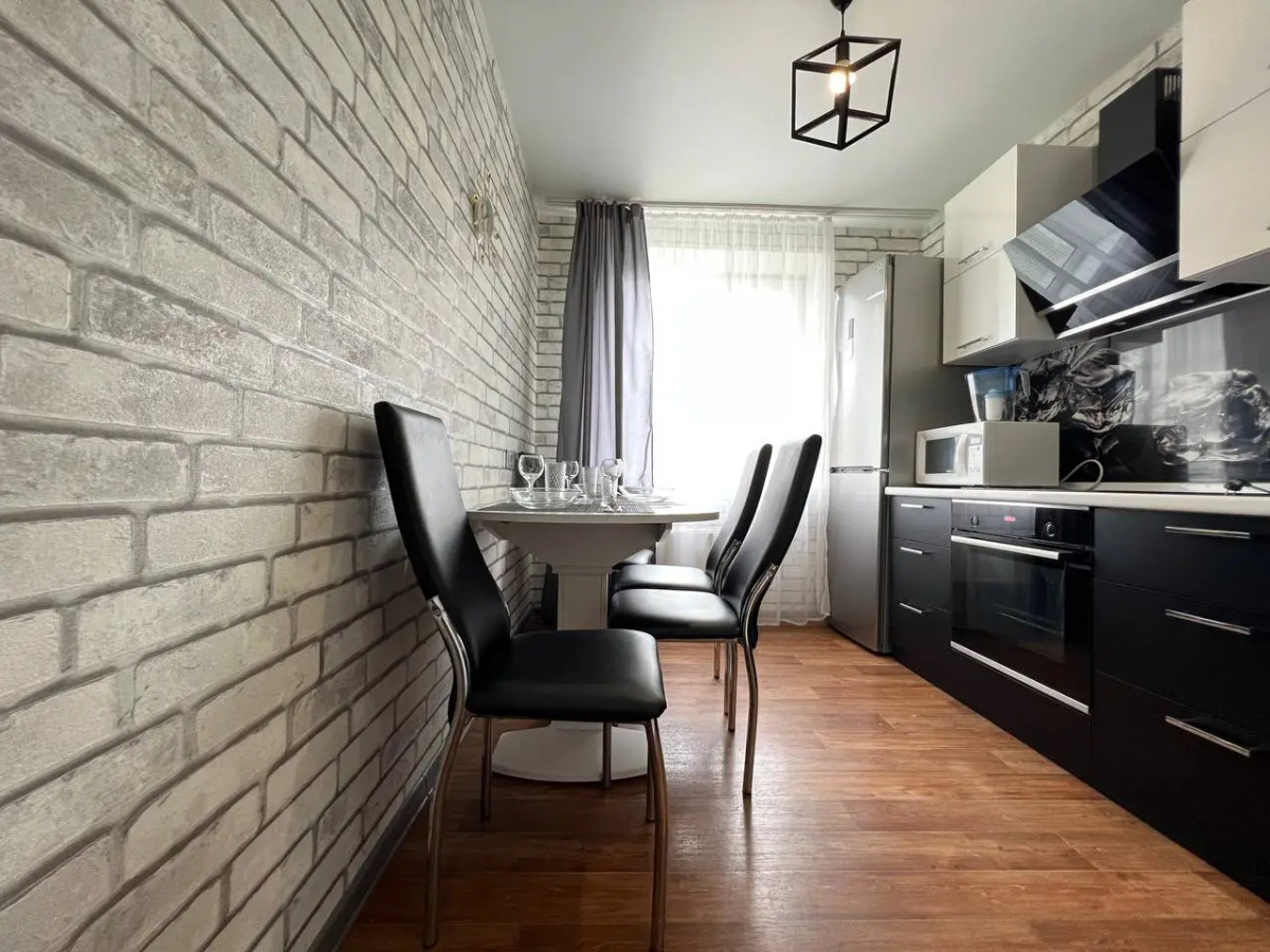 Квартира Трехкомнатная Юбилейная 79