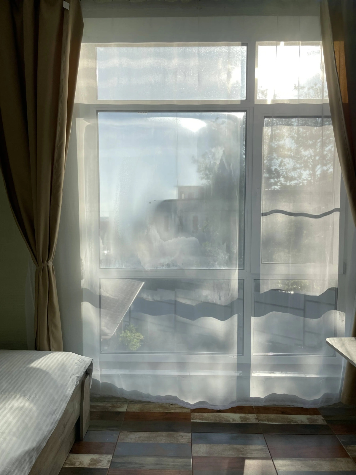 Вилла с бассейном и 5 мастер спальнями