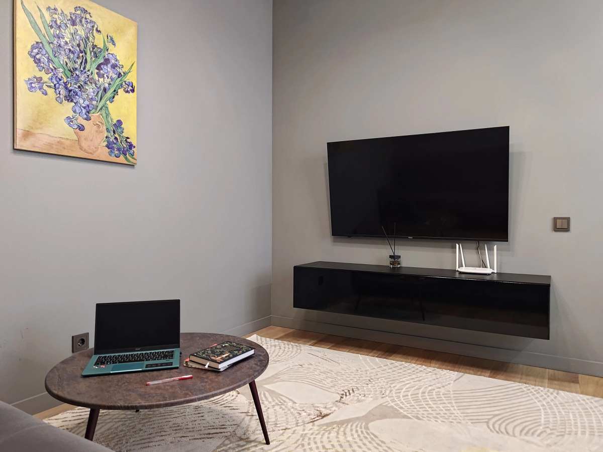 Апартаменты с террасой и мангалом. Отдельная спальня. Жить в Горах.