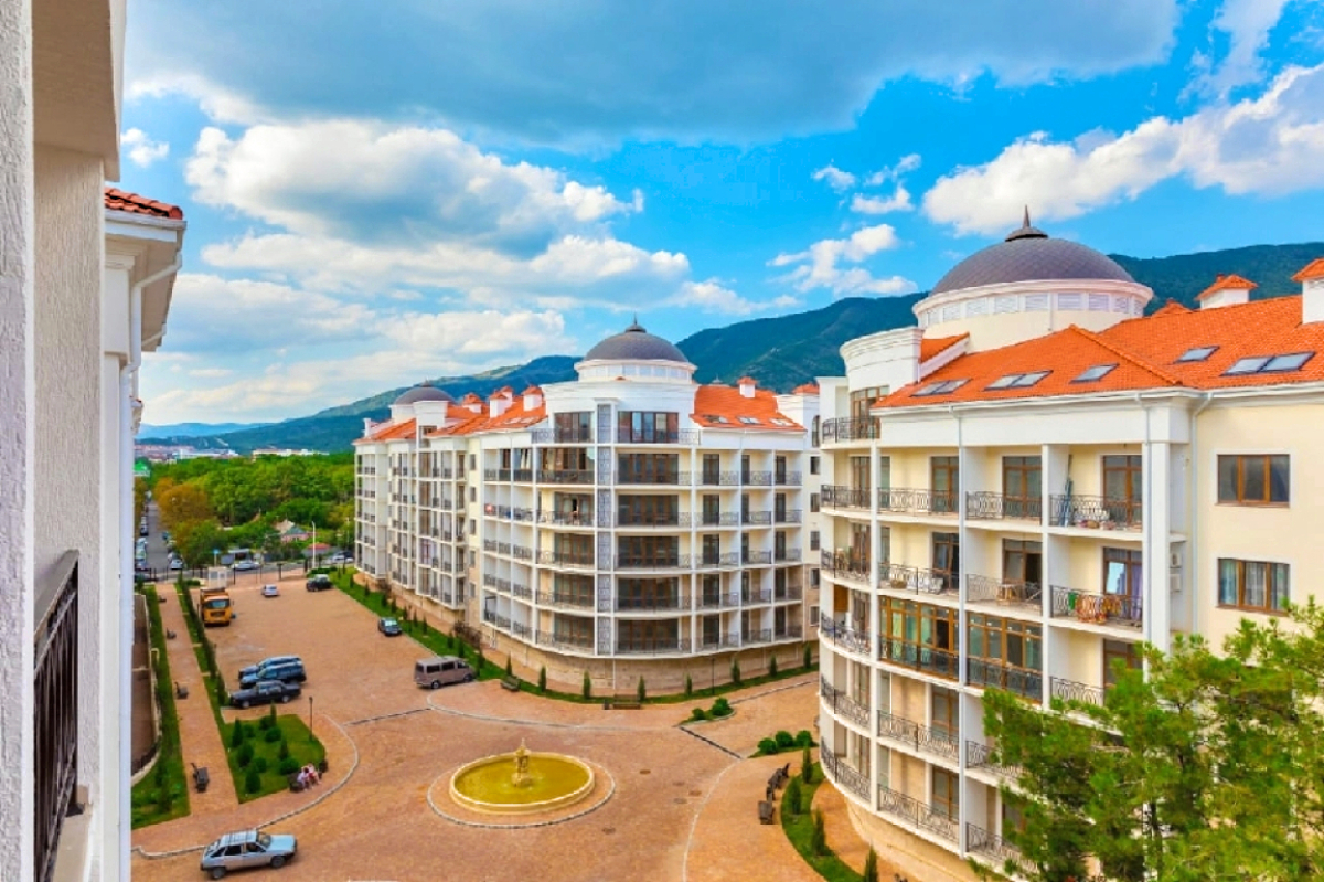 Апартаменты Изумрудный город-1