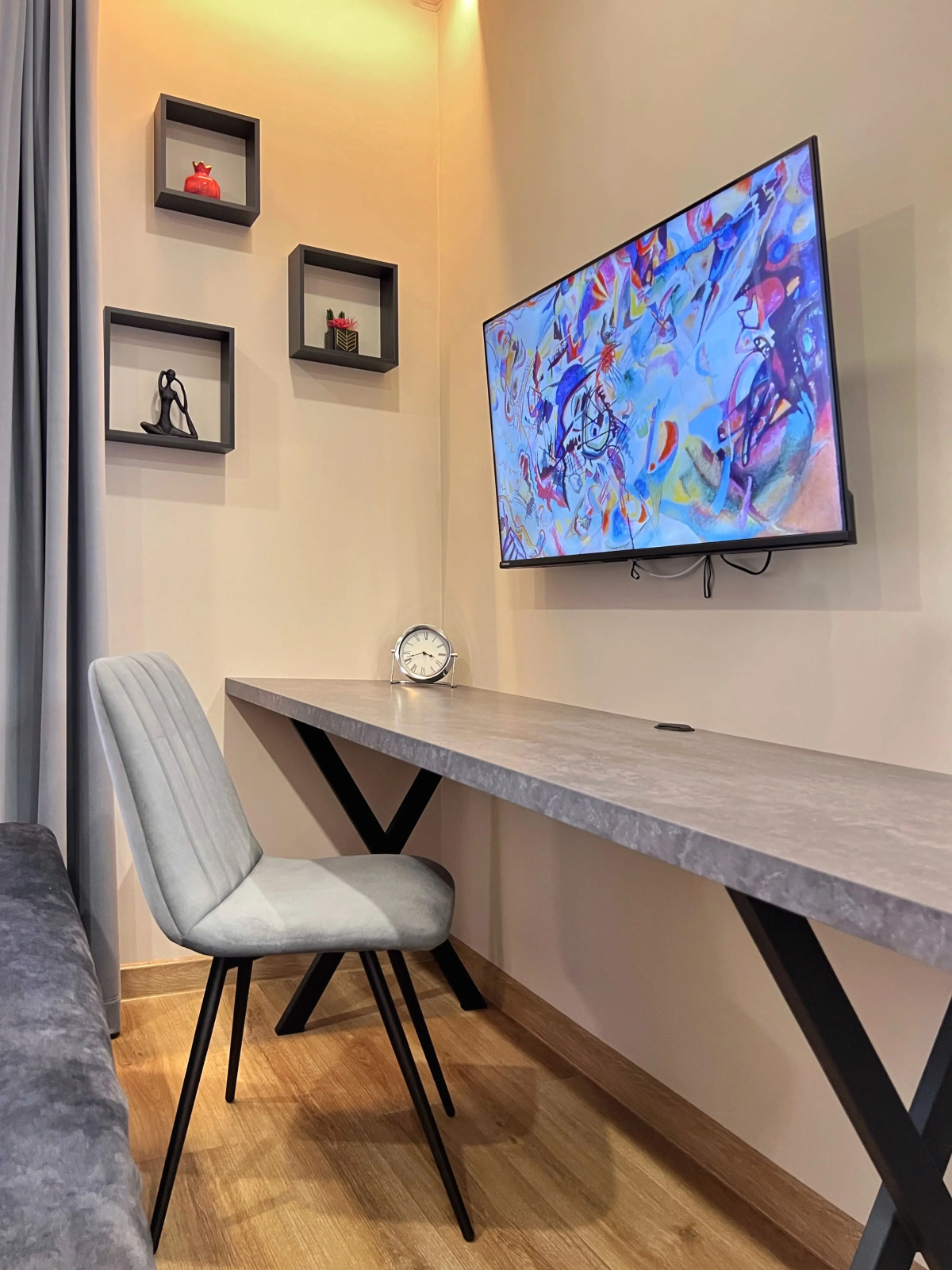 Апартаменты Granada Красивая студия в новом апарт-отеле на берегу канала