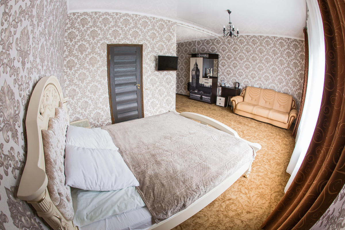 Отель Империал