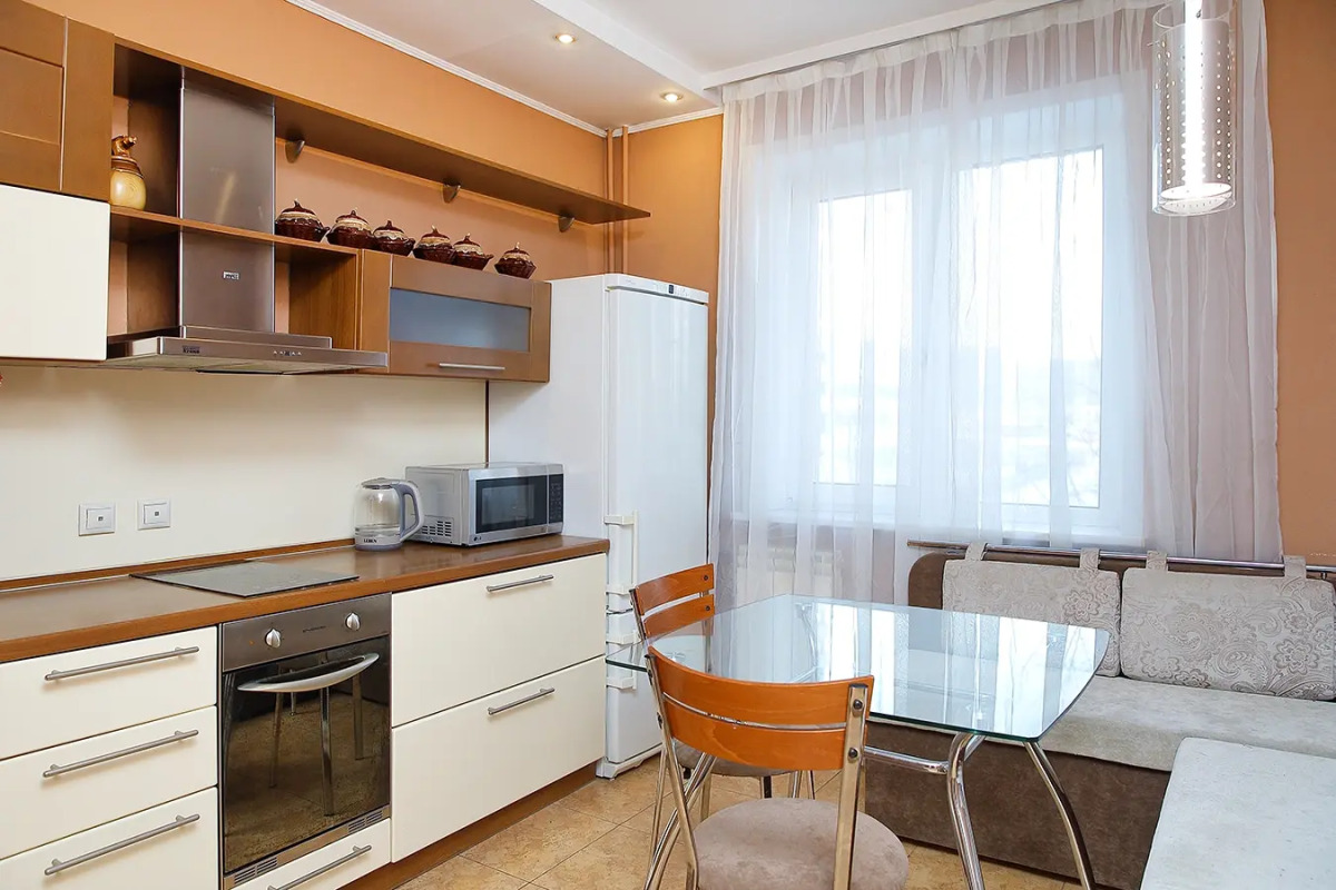 Квартира Двухкомнатная в тихом зеленом дворике