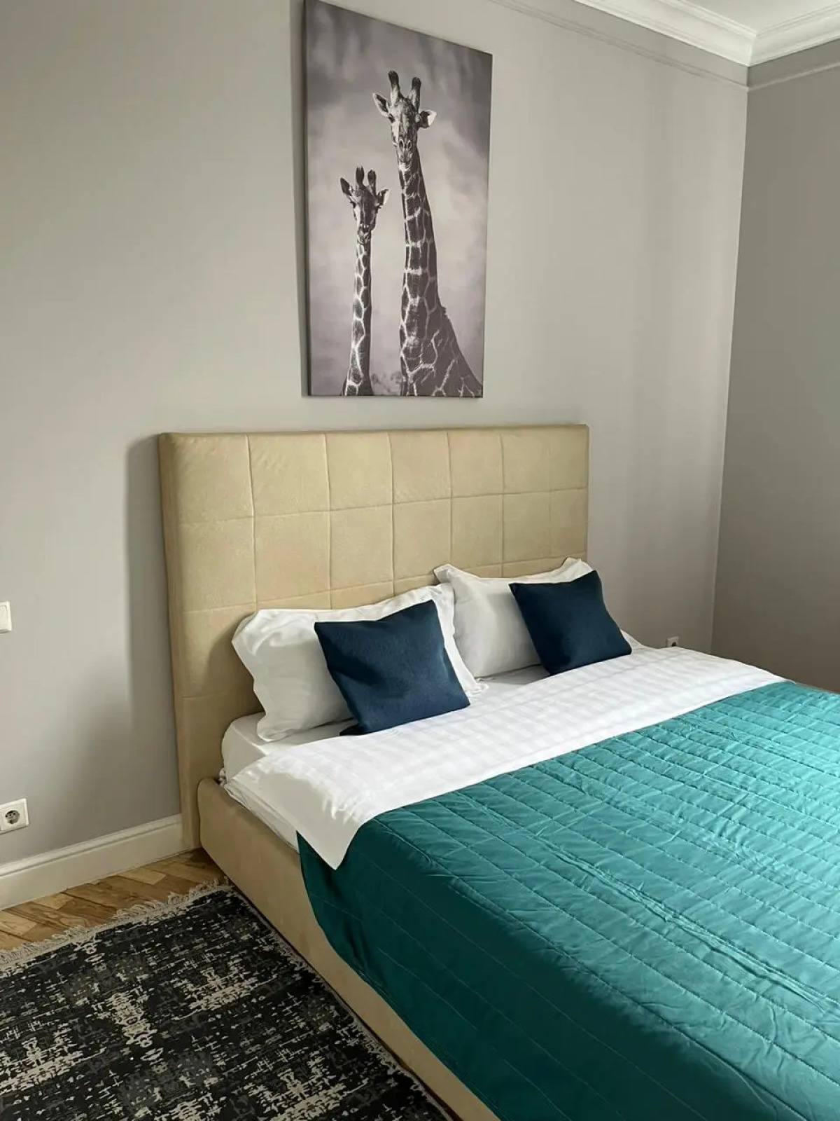 Квартира M.O.O.N APARTMENTS  Толе би Тулебаева кв 8 Центр