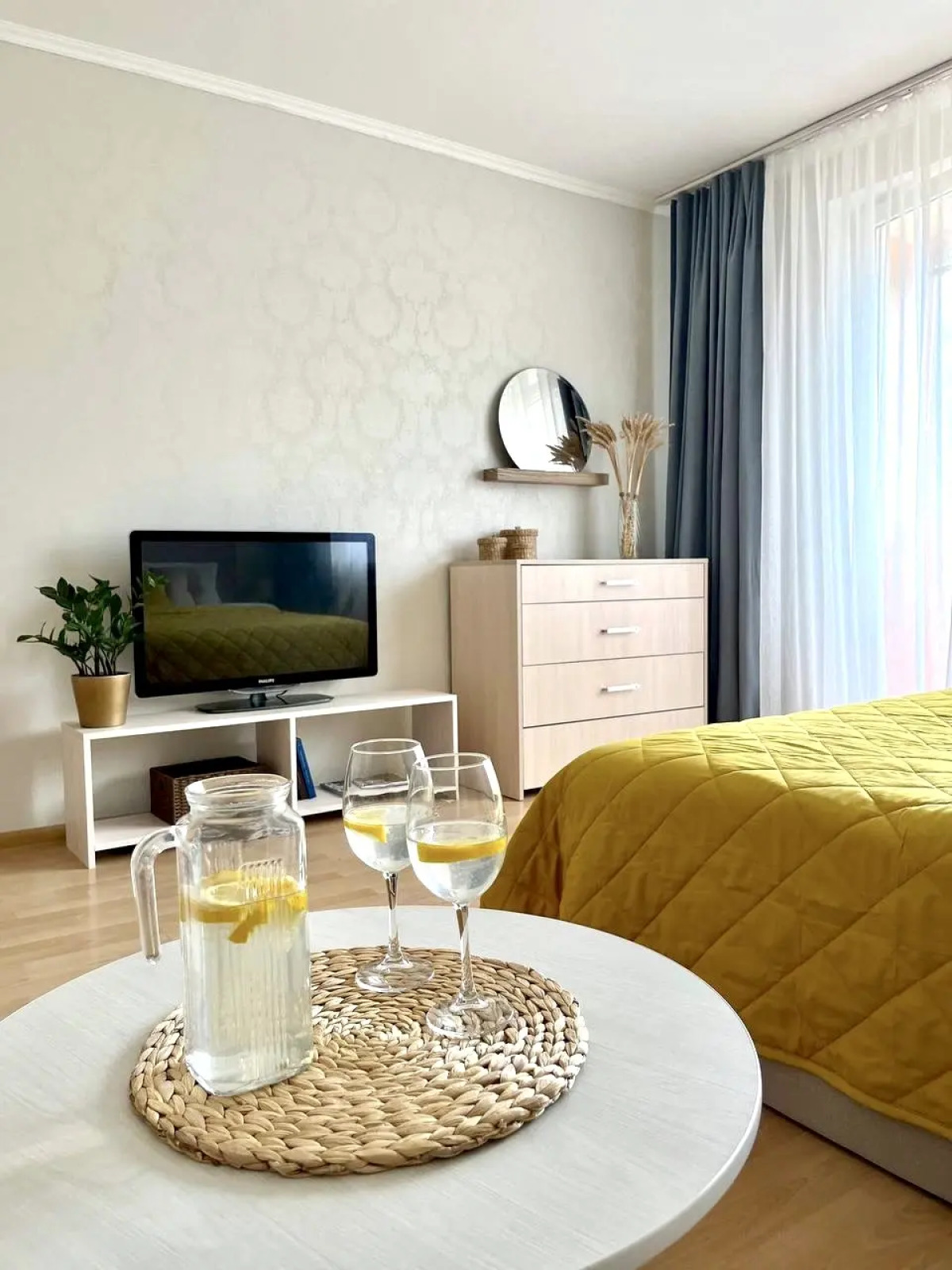 Апартаменты ApartMari В Самом Центре у Озера