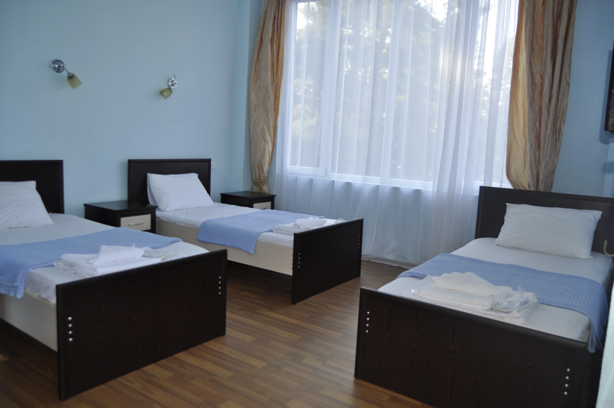 Отель Nine Brothers