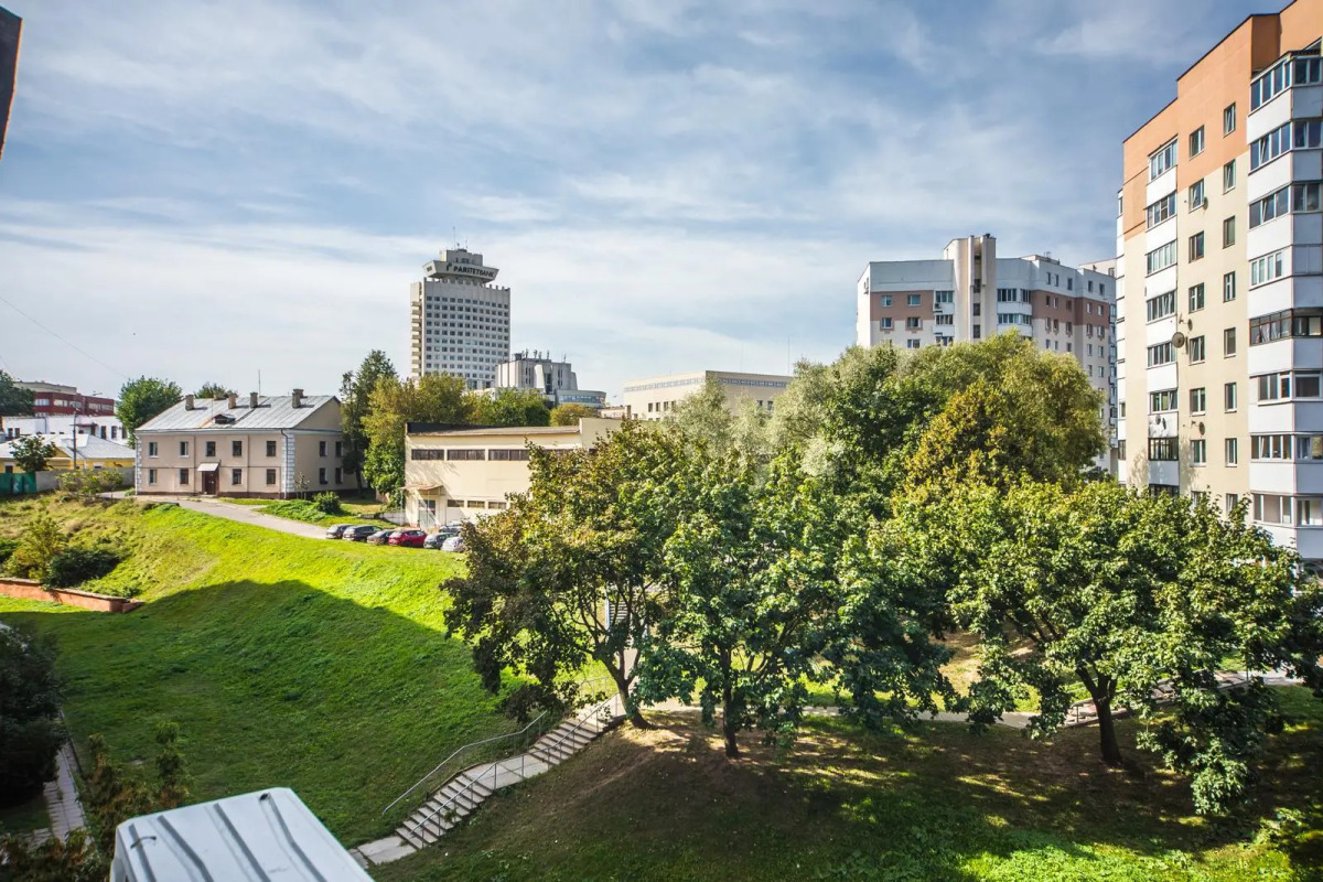 Квартира в центре города у метро Немига