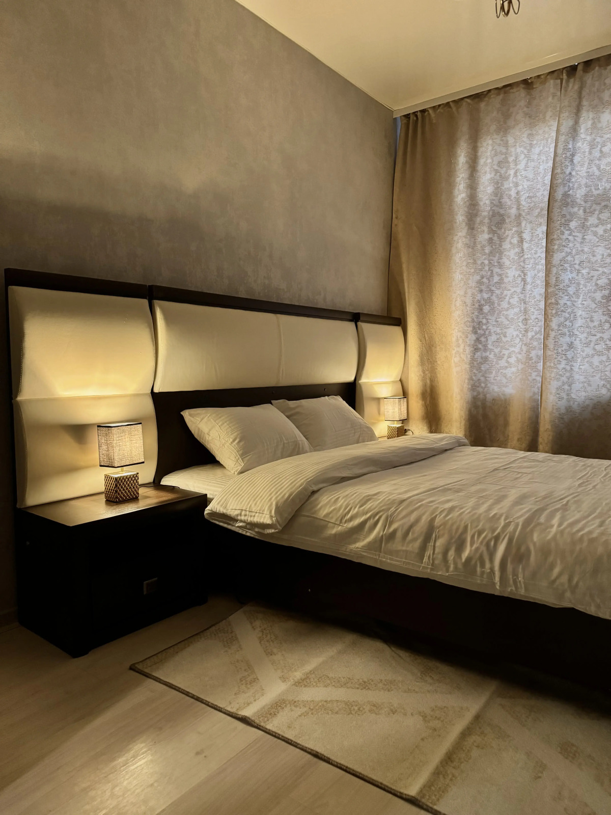 Апартаменты Уютные для всей семьи в самом сердце столицы с круглосуточным заселением на Проспекте Независимости 39