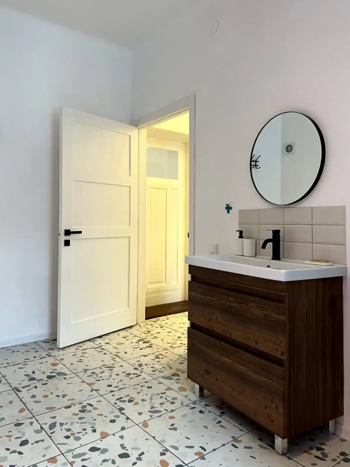 Апартаменты Стильные 2х-комнатные на Театральной с Шикарным Видом