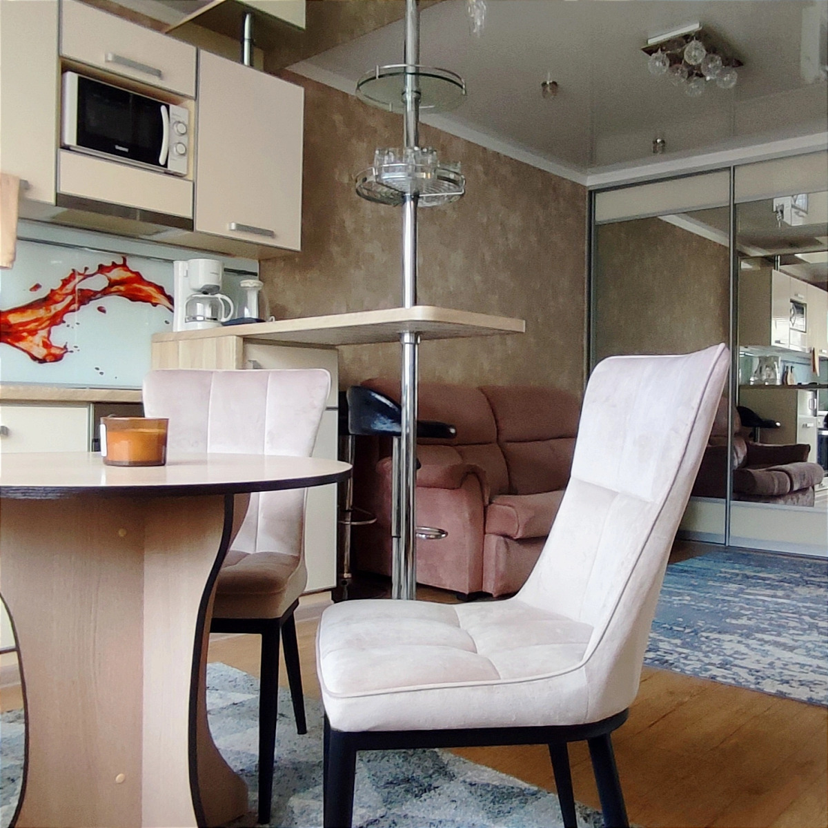 Квартира Зеркальная студия