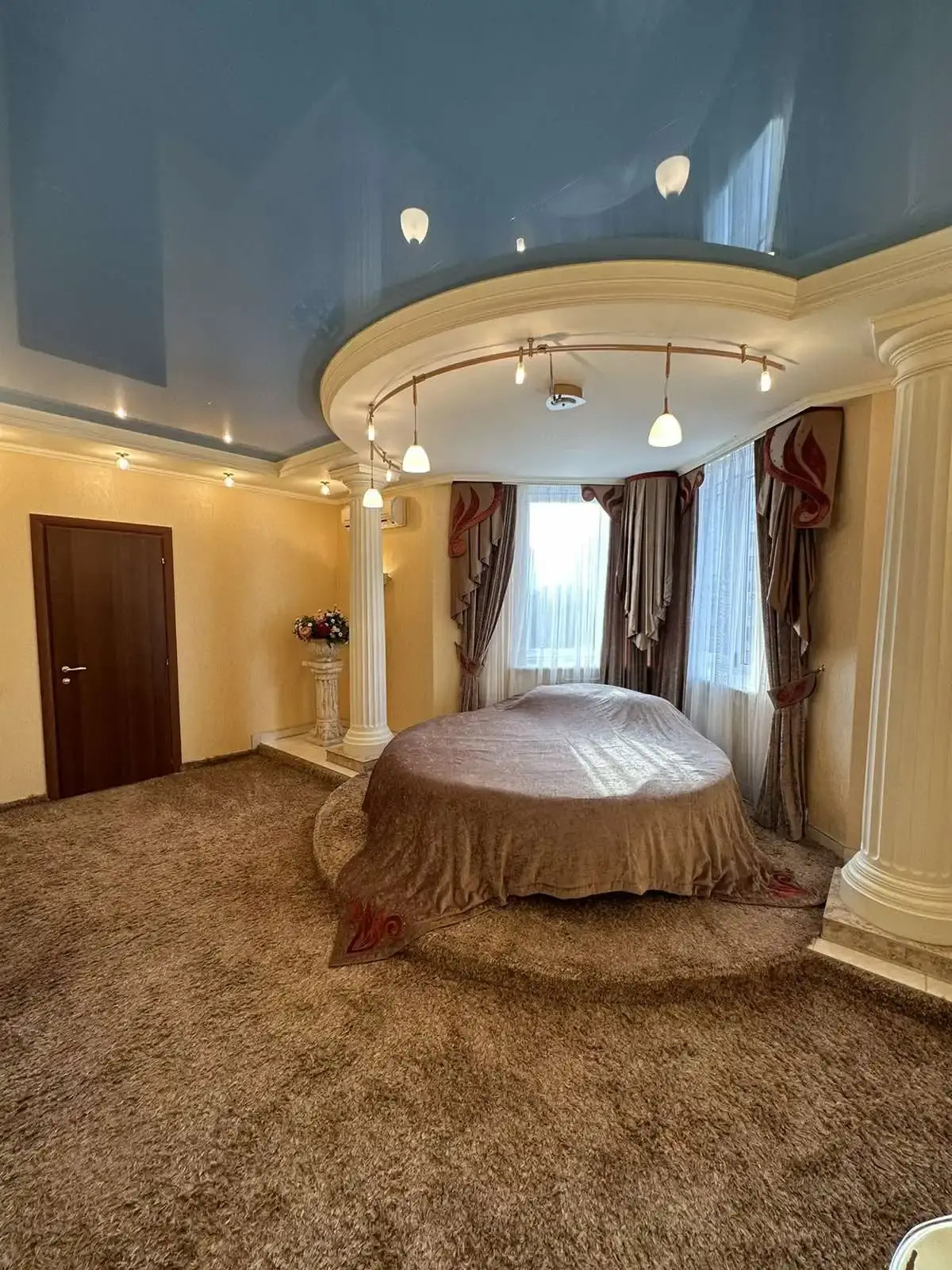 Отель Ля Ви де Шато