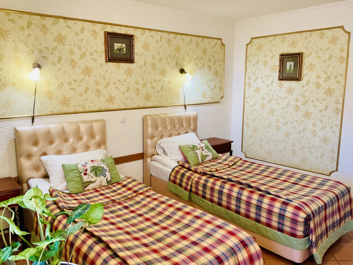 Отель Гостиничный рыболовно-охотничий комплекс Александровский Причал