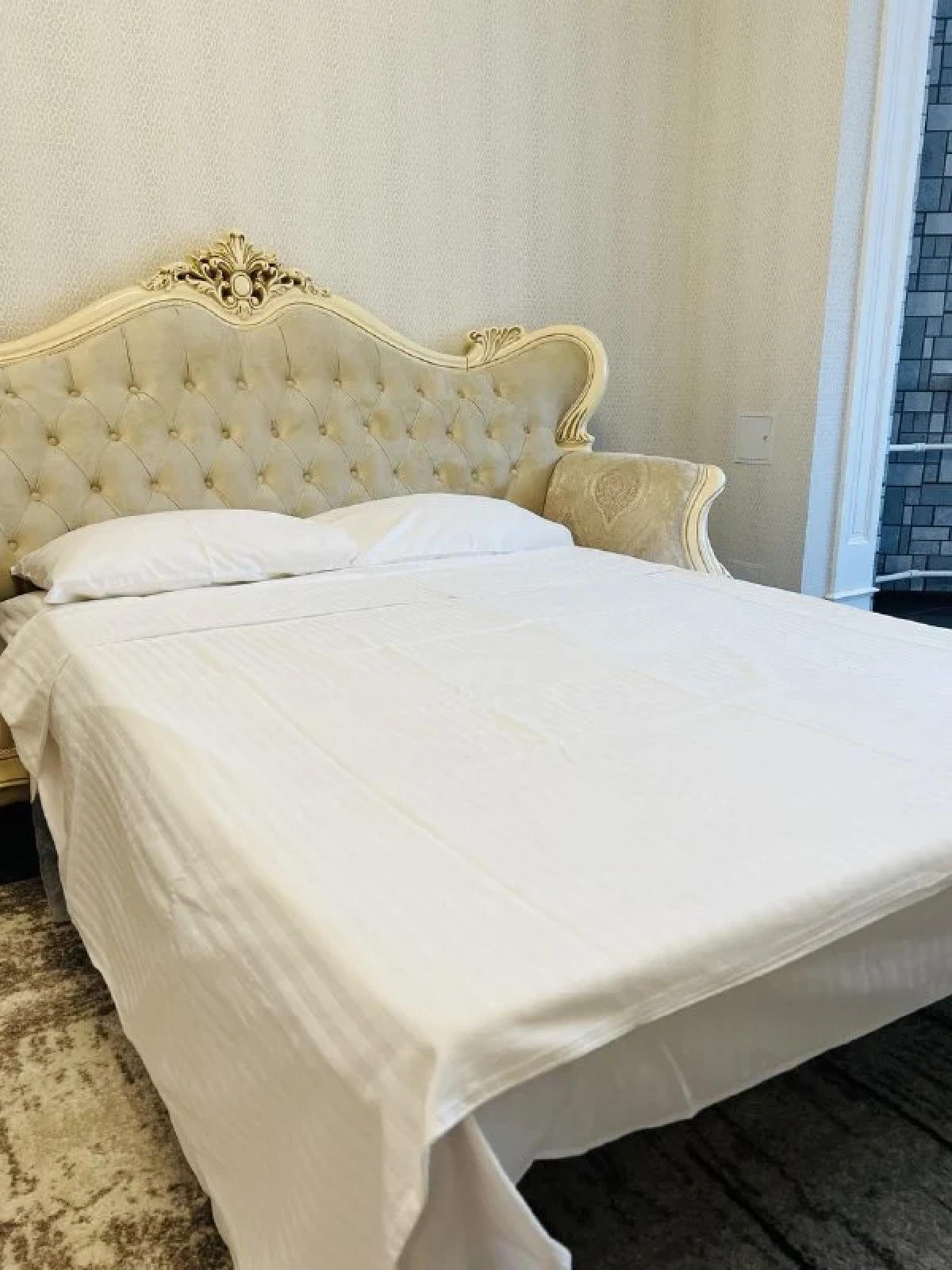 Апартаменты двухкомнатные рядом с Крокус Сити