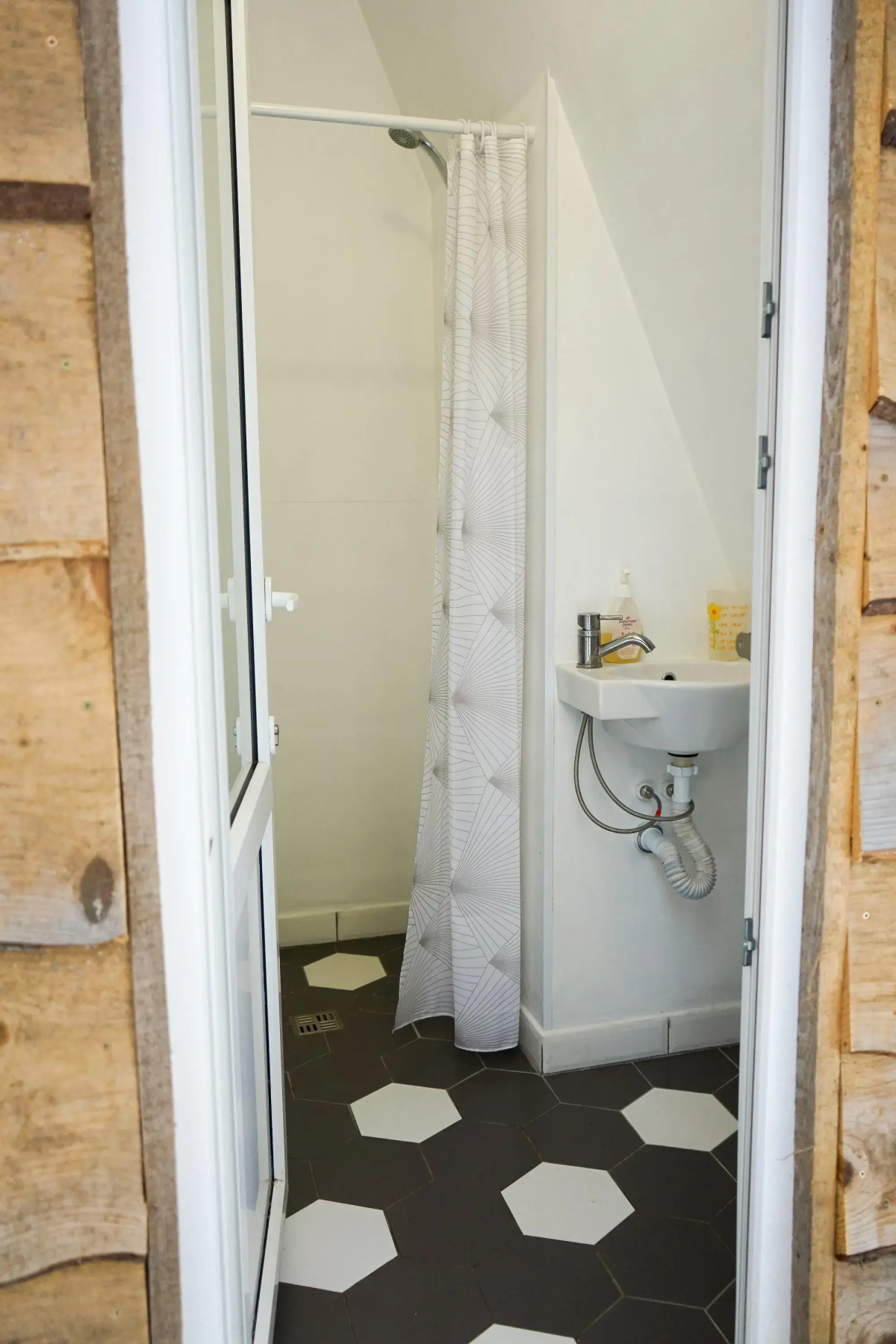 Дом Namaste vegetarian camp