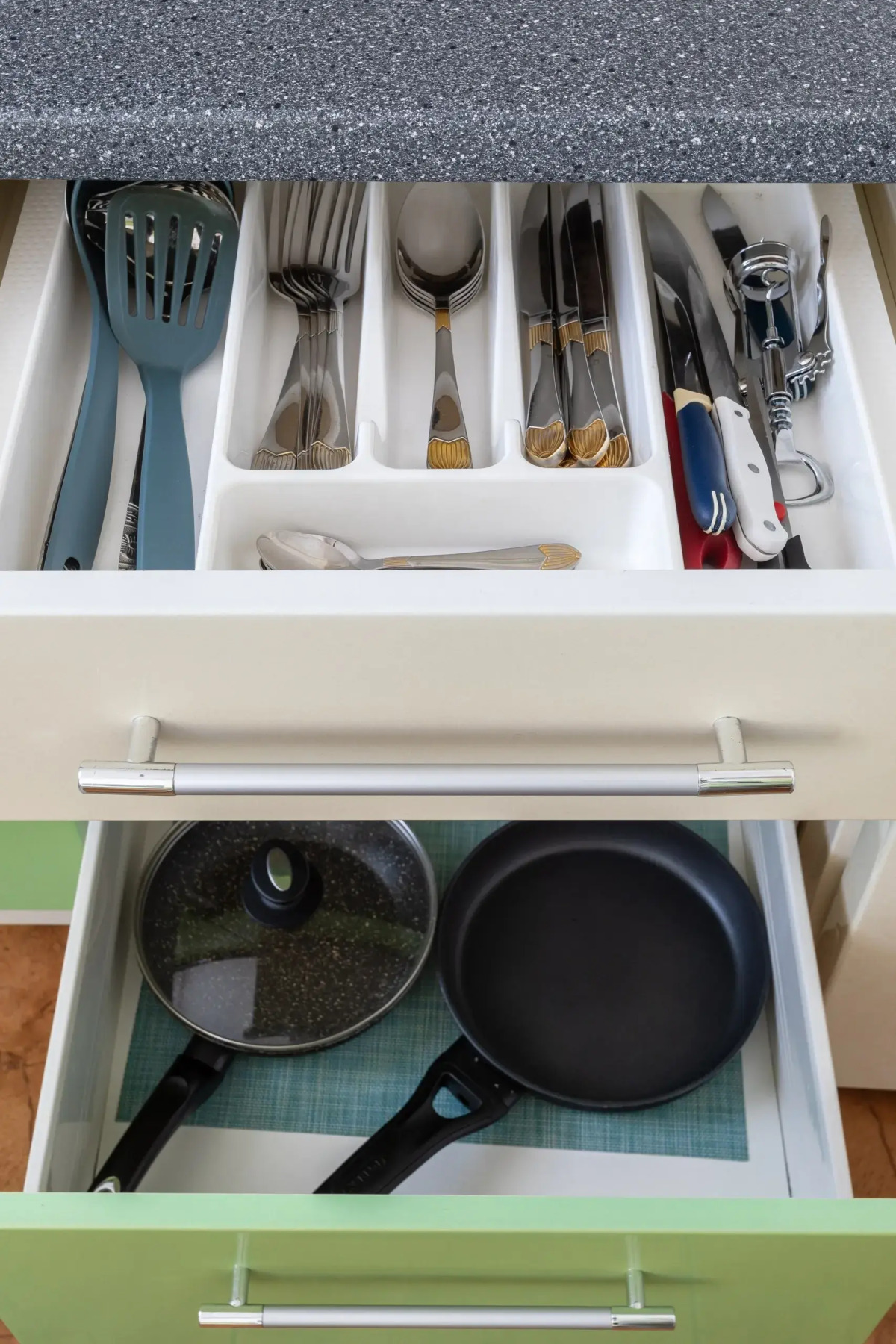 Апартаменты Эпроновская 1